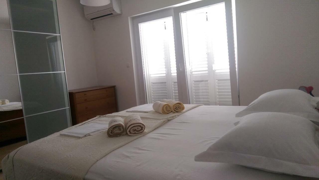 Holiday Home Olive Gradac  Exteriér fotografie